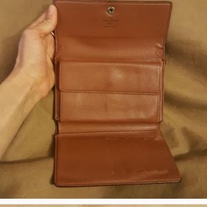 Louis Vuttion Wallet